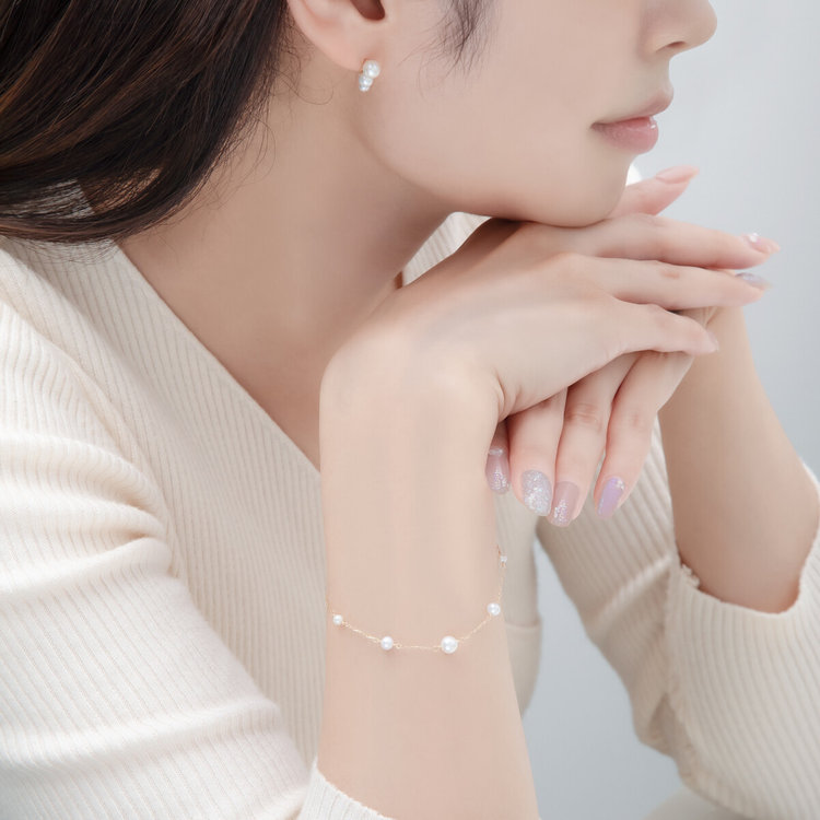 BLOOM · 2026 WINTER · 0551-0100-0025 · 착용 근접 사진